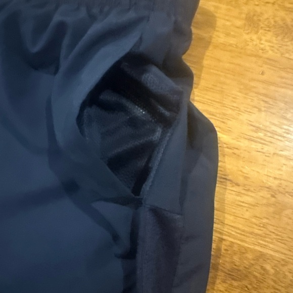 Nike Mens Dri Fit Challenger Running Shorts Small Navy Lined DV9361 451 New Tags - Picture 2 of 10